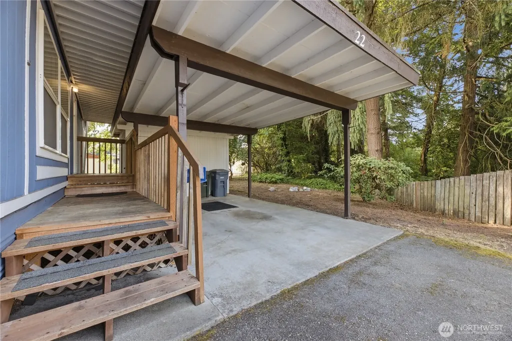 9314 Canyon Road Puyallup WA 98371