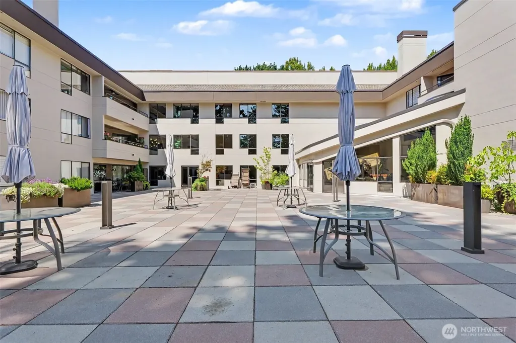 401 100th Ave NE Bellevue WA 98004