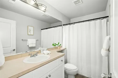 445 Shelton Place NE Renton WA 98056
