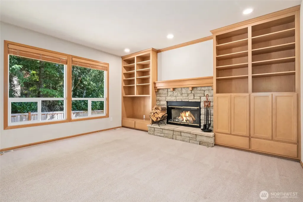 20534 NE 33rd Court NE Sammamish WA 98074