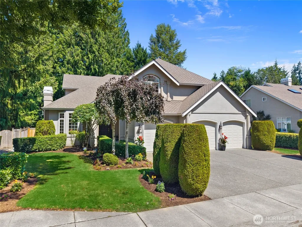 20534 NE 33rd Court NE Sammamish WA 98074
