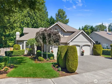 20534 NE 33rd Court NE Sammamish WA 98074