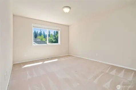 20534 NE 33rd Court NE Sammamish WA 98074