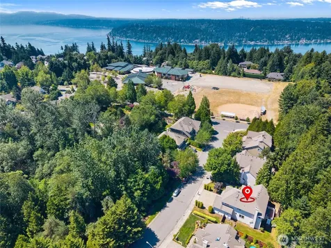 20534 NE 33rd Court NE Sammamish WA 98074