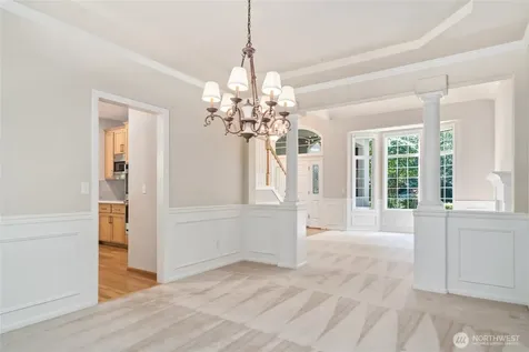 20534 NE 33rd Court NE Sammamish WA 98074