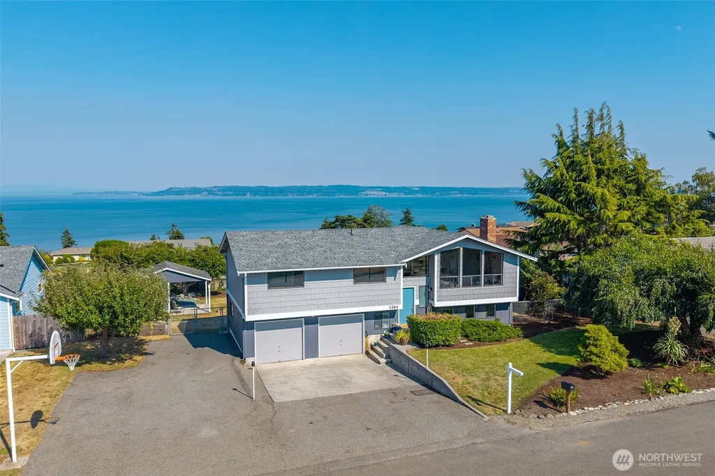 1264 Eagle Crest Drive Oak Harbor WA 98277