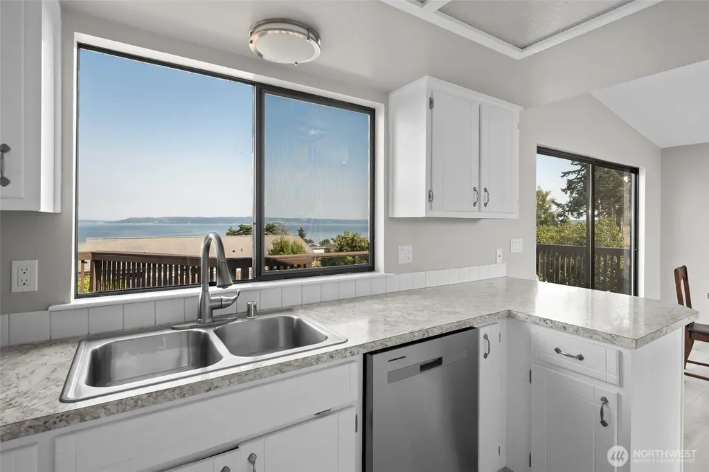 1264 Eagle Crest Drive Oak Harbor WA 98277