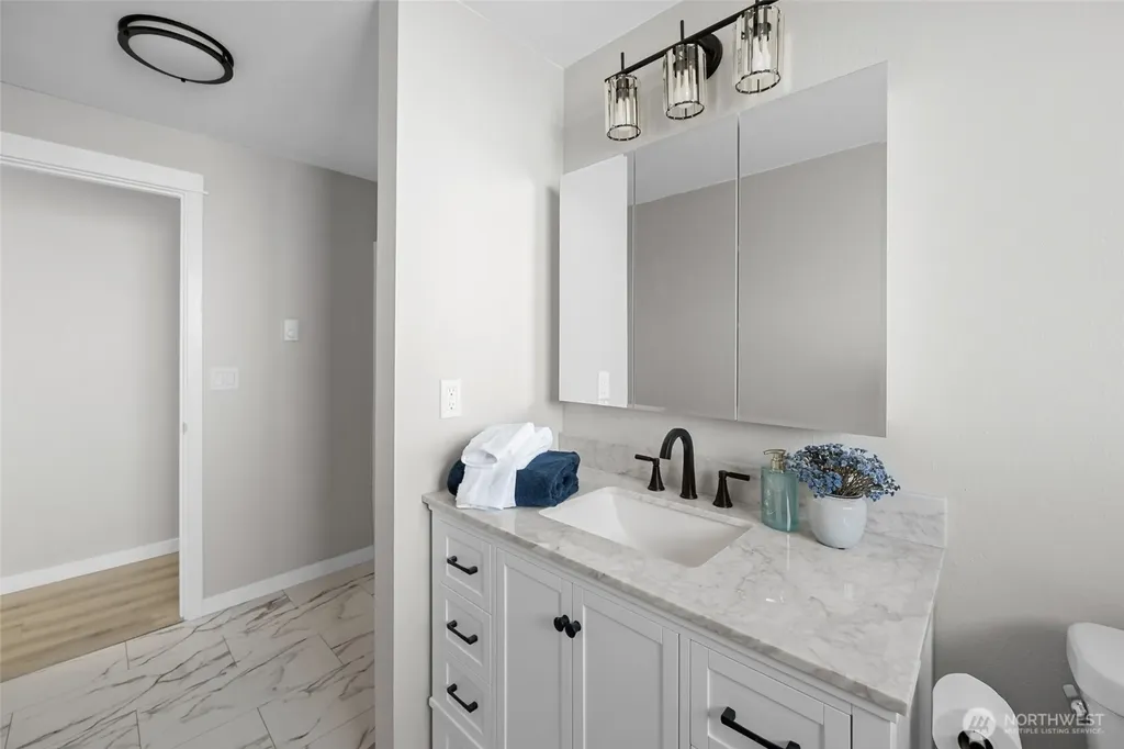 1264 Eagle Crest Drive Oak Harbor WA 98277
