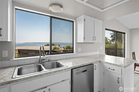 1264 Eagle Crest Drive Oak Harbor WA 98277