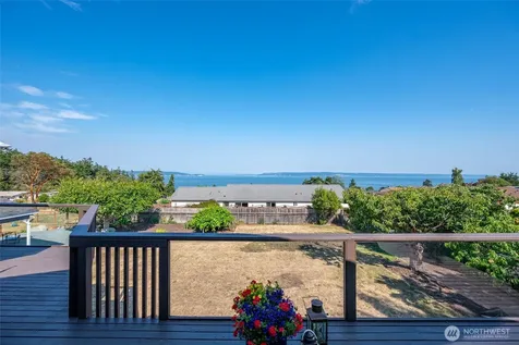 1264 Eagle Crest Drive Oak Harbor WA 98277