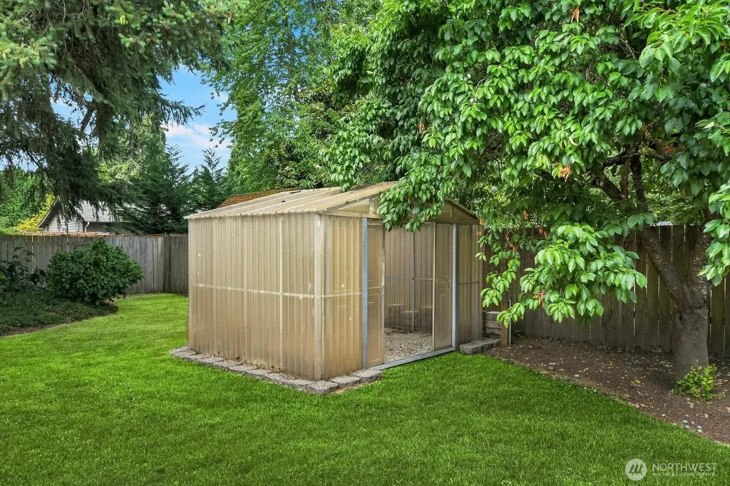 9778 NE 126th Place Kirkland WA 98034