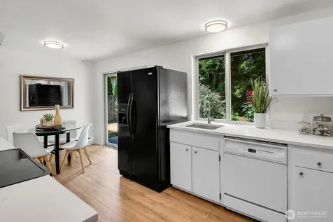 9778 NE 126th Place Kirkland WA 98034