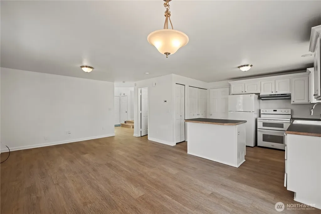 5202 E E Street Tacoma WA 98404