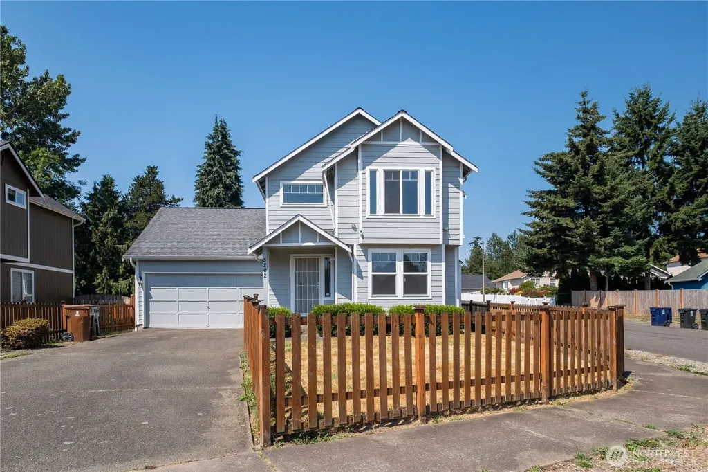 5202 E E Street Tacoma WA 98404