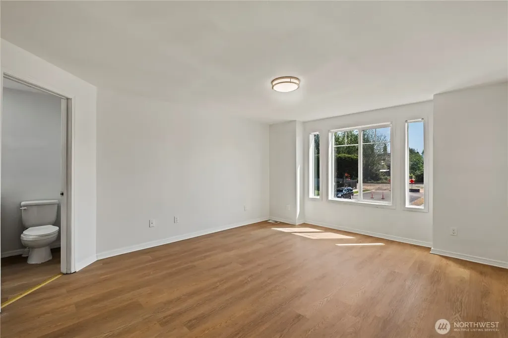 5202 E E Street Tacoma WA 98404