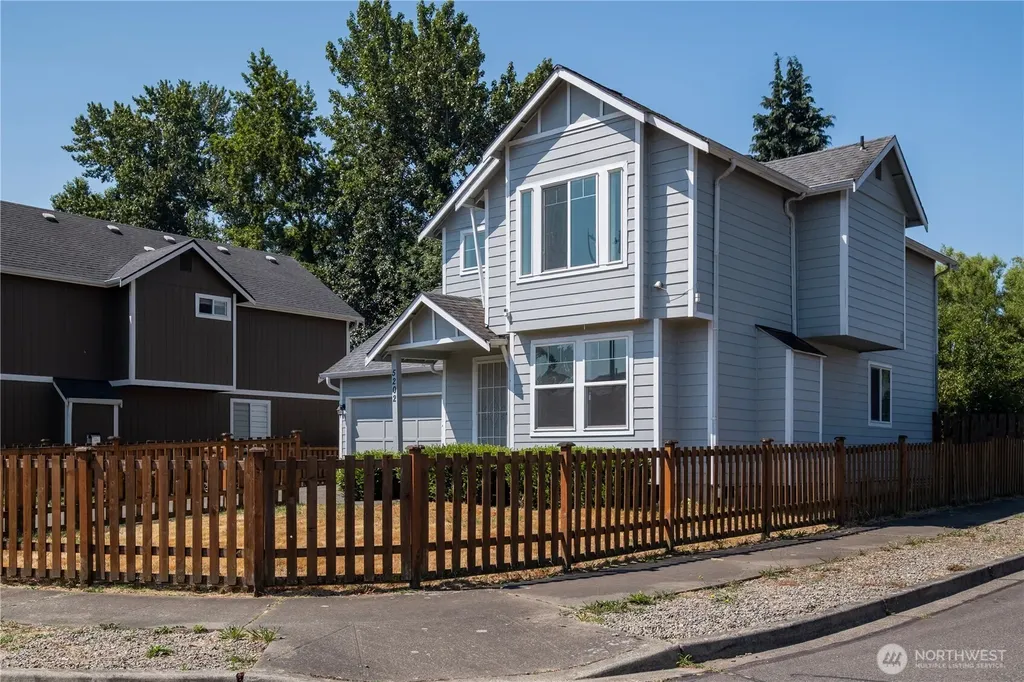 5202 E E Street Tacoma WA 98404