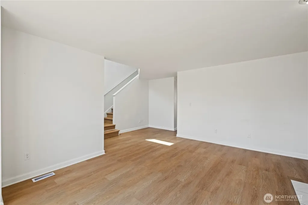 5202 E E Street Tacoma WA 98404