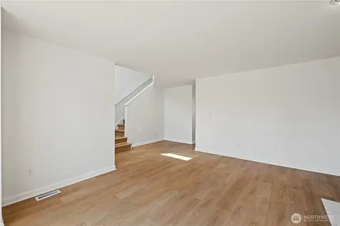 5202 E E Street Tacoma WA 98404