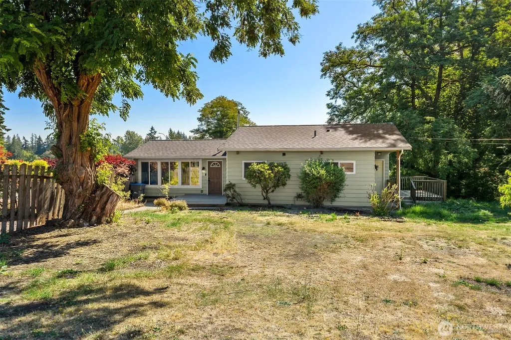 1648 Wolves Road Port Orchard WA 98366