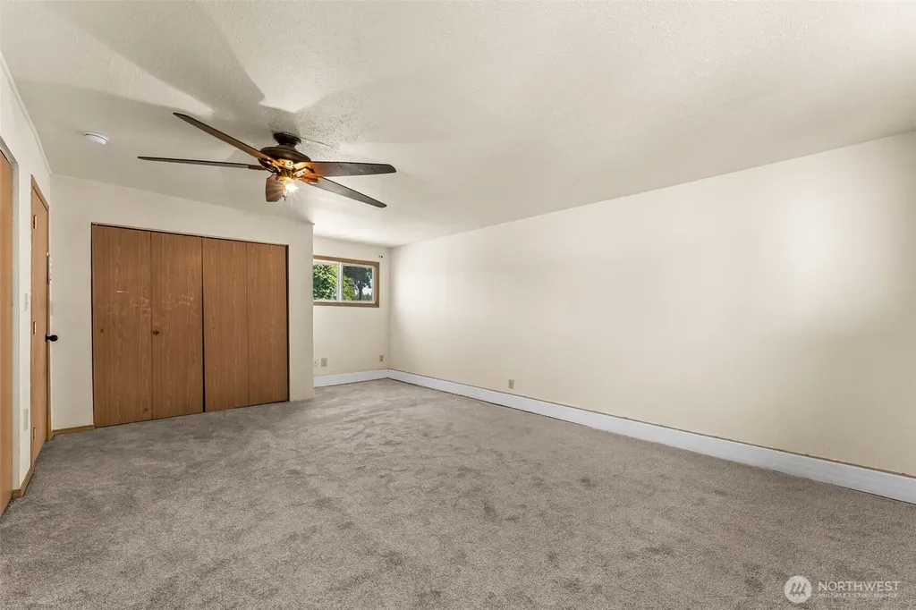 1648 Wolves Road Port Orchard WA 98366