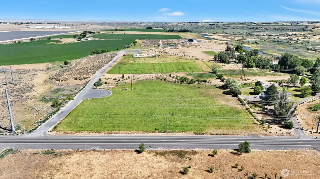10310 NE Road 7 Moses Lake WA 98837