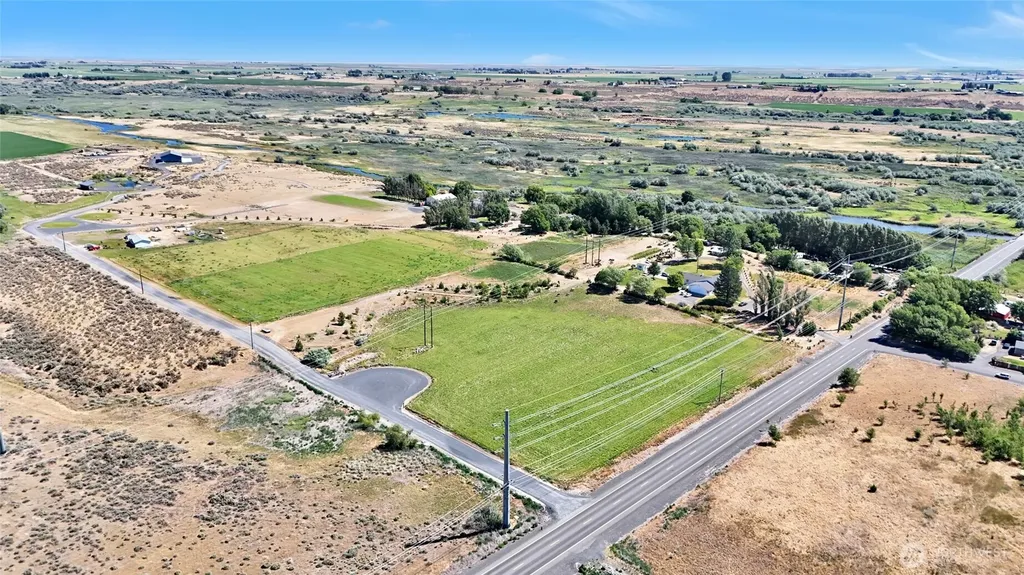 10310 NE Road 7 Moses Lake WA 98837