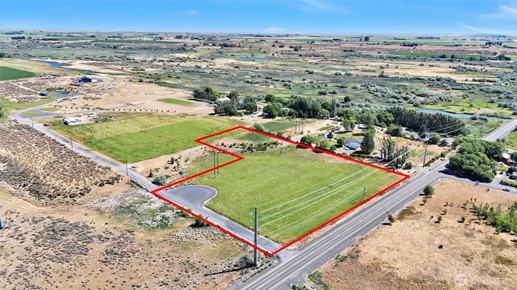 10310 NE Road 7 Moses Lake WA 98837