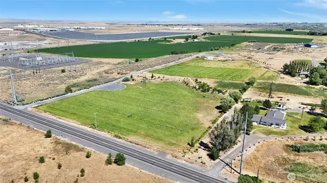 10310 NE Road 7 Moses Lake WA 98837