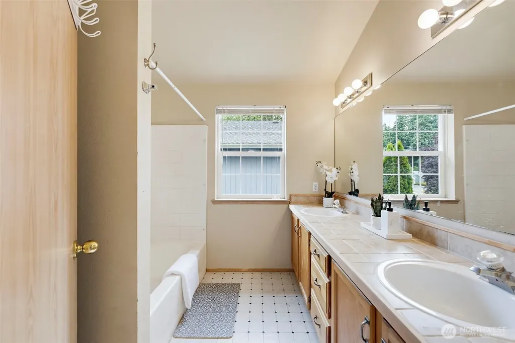 5626 29th Court SE Lacey WA 98503