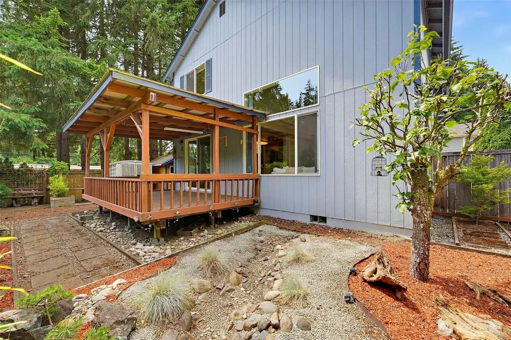 5626 29th Court SE Lacey WA 98503