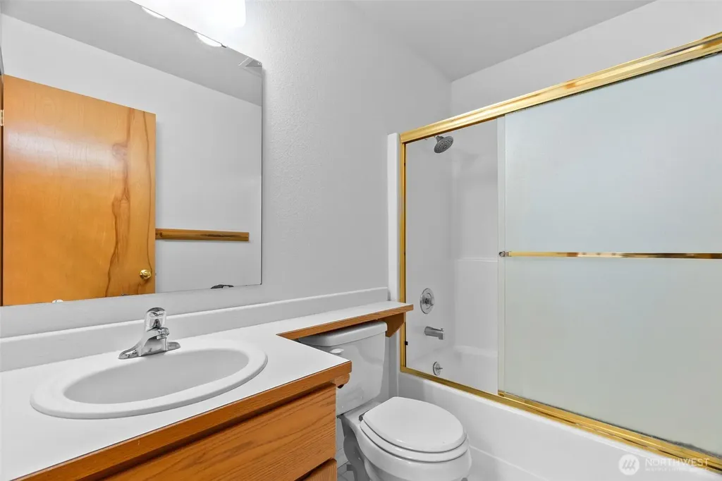 5447 Park Place Loop SE Lacey WA 98503