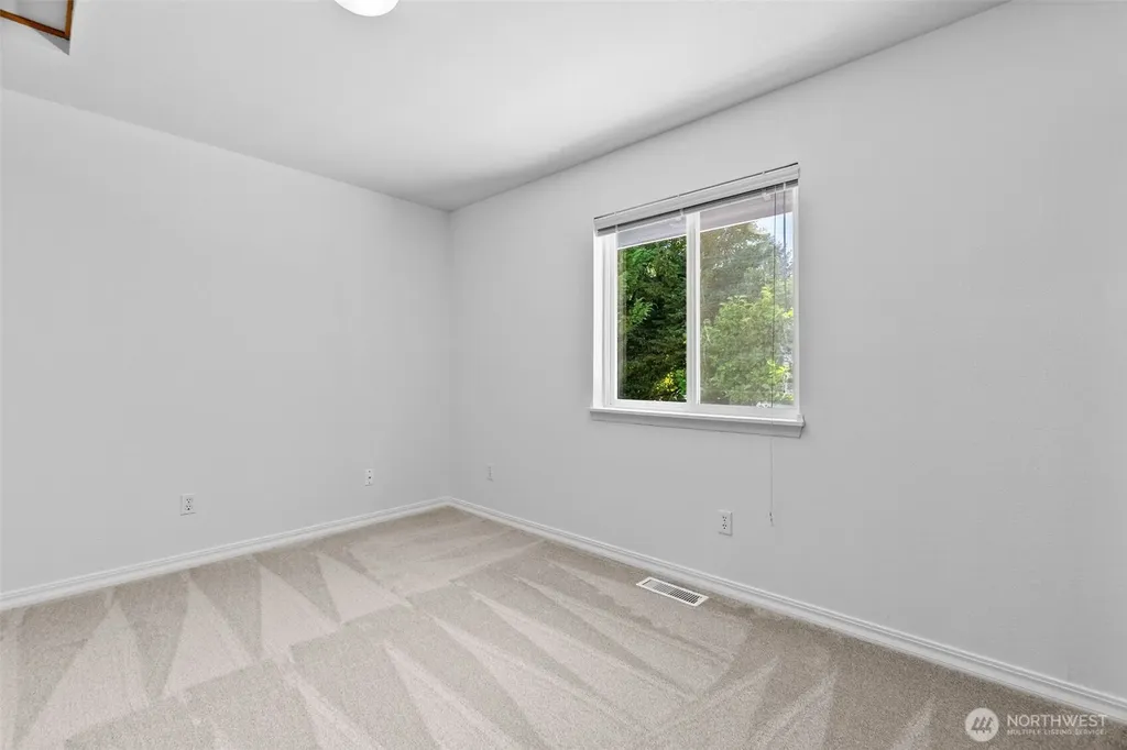 5447 Park Place Loop SE Lacey WA 98503
