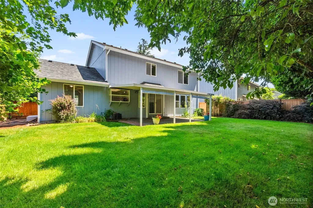 5447 Park Place Loop SE Lacey WA 98503