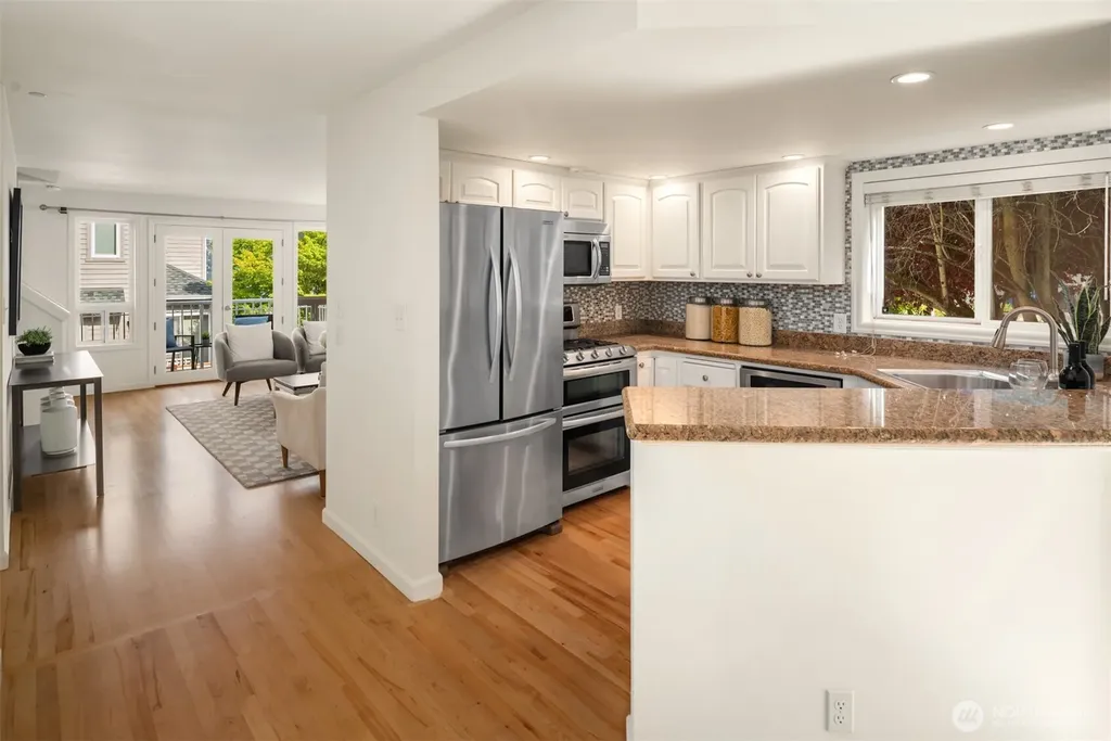 2310 W Dravus Street Seattle WA 98199