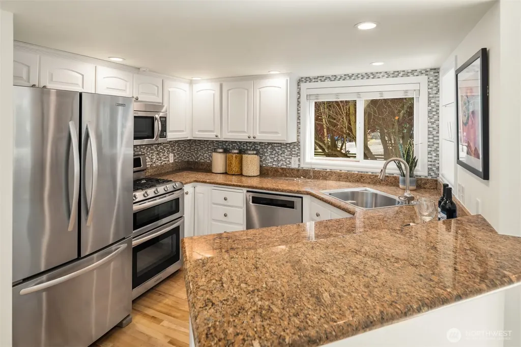 2310 W Dravus Street Seattle WA 98199