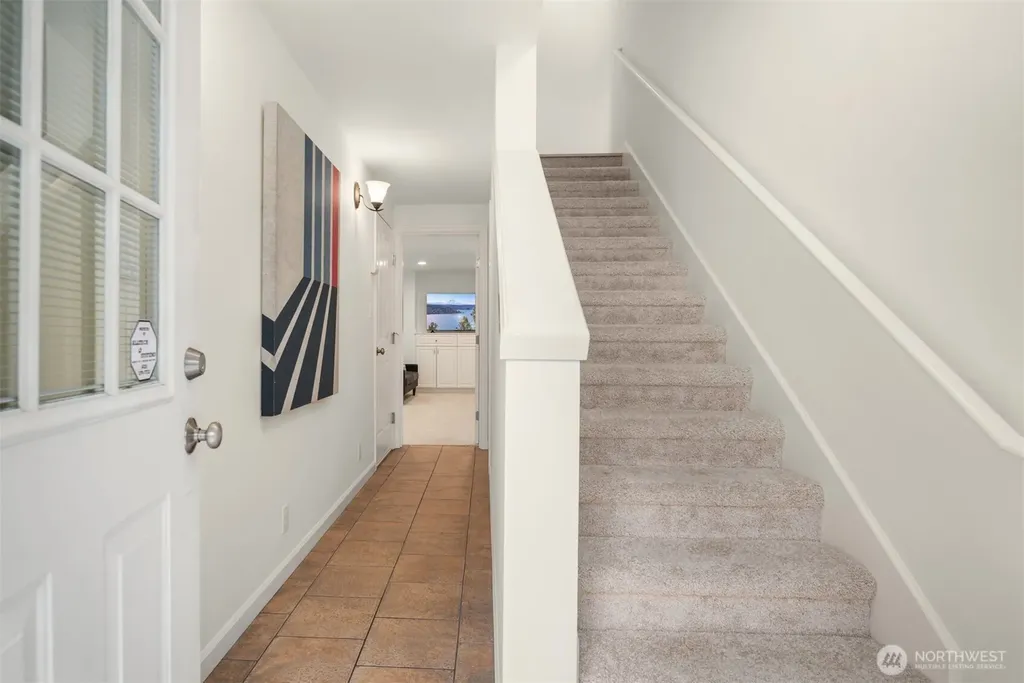 2310 W Dravus Street Seattle WA 98199