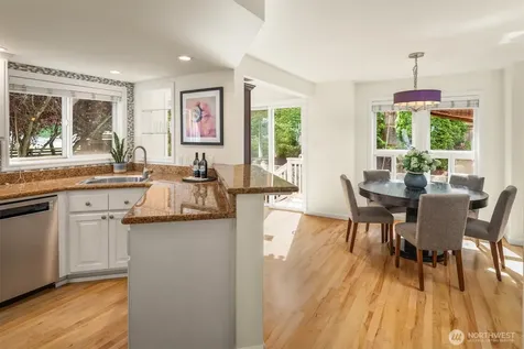 2310 W Dravus Street Seattle WA 98199