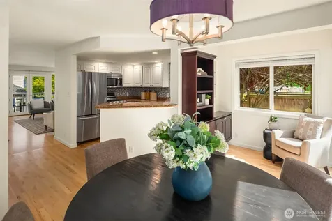 2310 W Dravus Street Seattle WA 98199