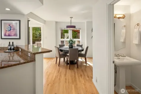 2310 W Dravus Street Seattle WA 98199