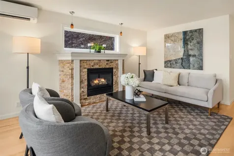 2310 W Dravus Street Seattle WA 98199