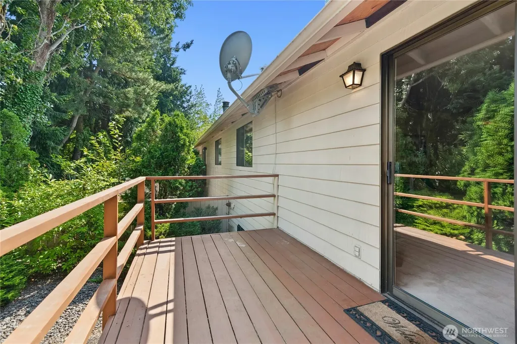 12426 SE 30th Street Bellevue WA 98005