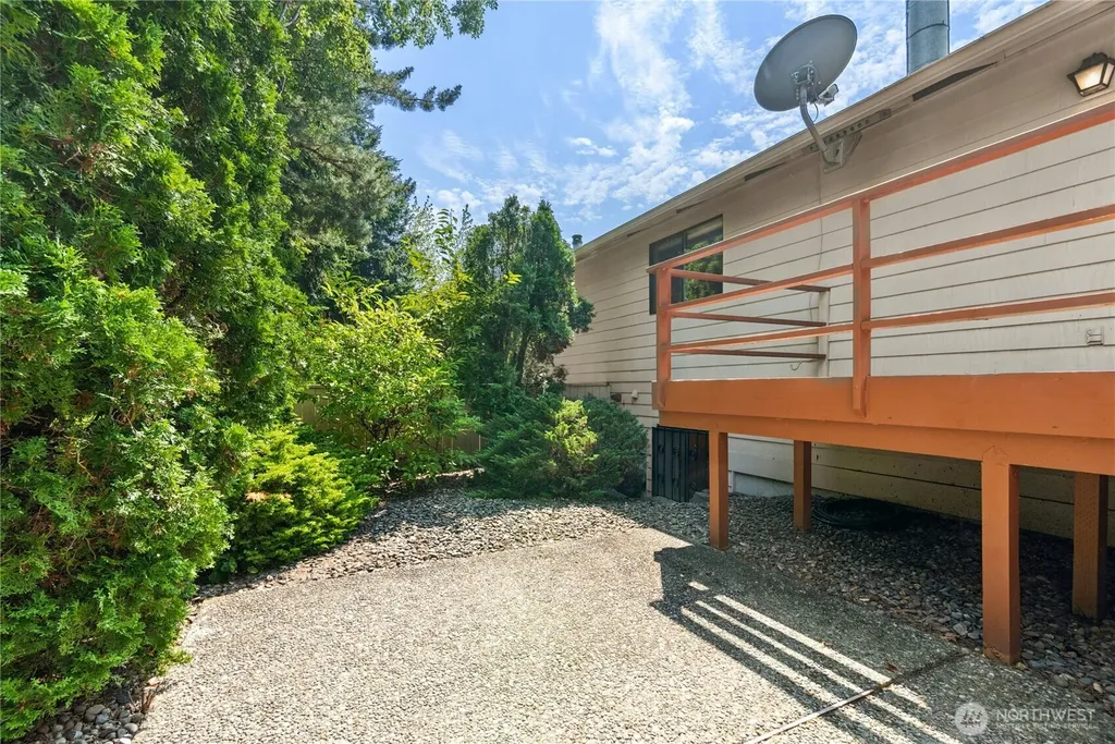 12426 SE 30th Street Bellevue WA 98005
