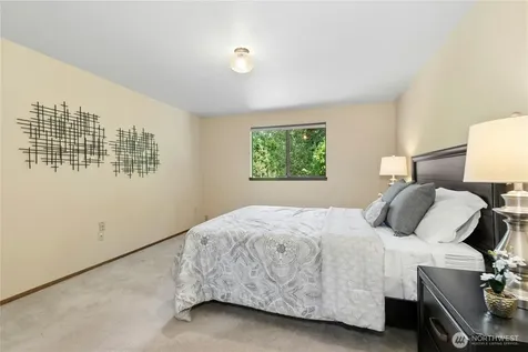 12426 SE 30th Street Bellevue WA 98005