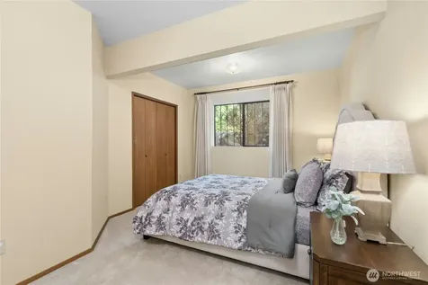 12426 SE 30th Street Bellevue WA 98005