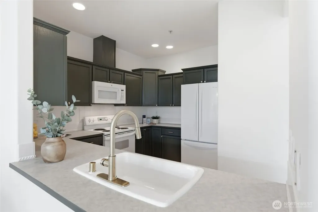 6918 208th Street SW Lynnwood WA 98036