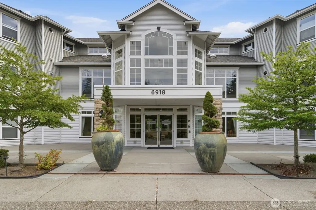 6918 208th Street SW Lynnwood WA 98036