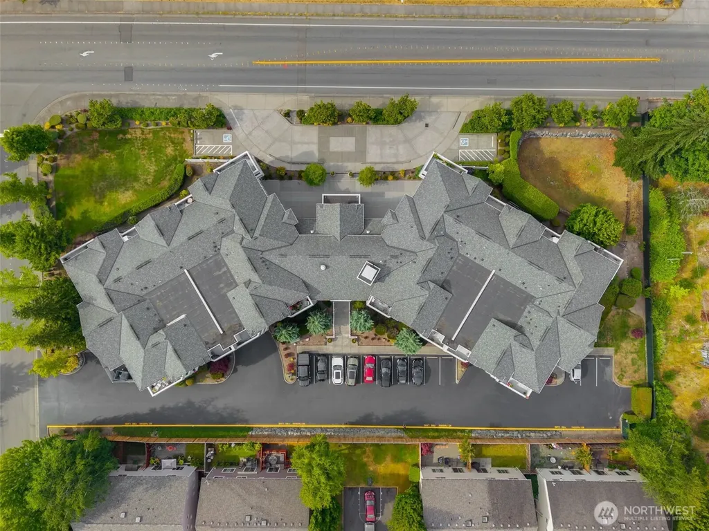 6918 208th Street SW Lynnwood WA 98036