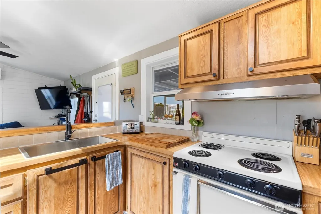 8902 Telegraph Road Sumas WA 98295
