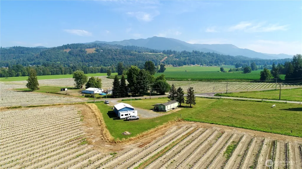 8902 Telegraph Road Sumas WA 98295