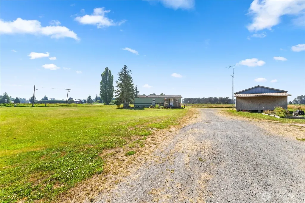 8902 Telegraph Road Sumas WA 98295